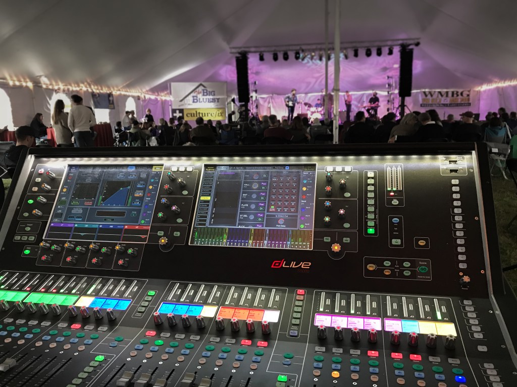 Dlive in concert Williamsburg, VA